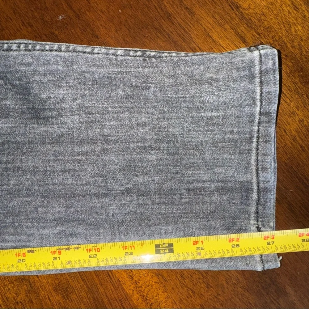WHITE HOUSE BLACK MARKET WHBM High-Rise Straight Jean Black Charcoal Wash Size 4